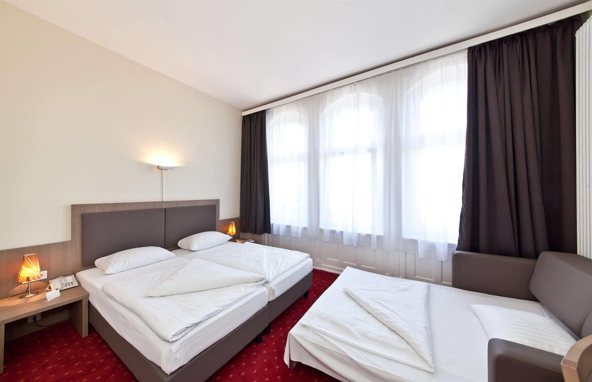 Novum Hotel Holstenwall Hamburg Neustadt Екстериор снимка